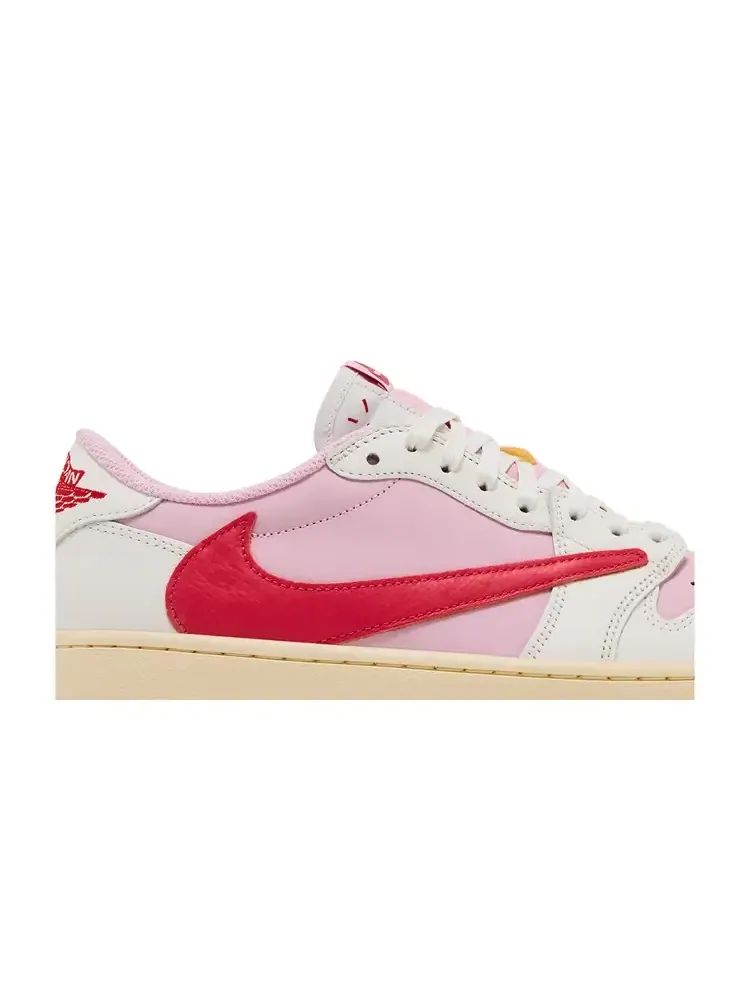 Кроссовки женские Travis Scott x Air Jordan 1 Retro Low OG — изображение 2 из 11, розовый