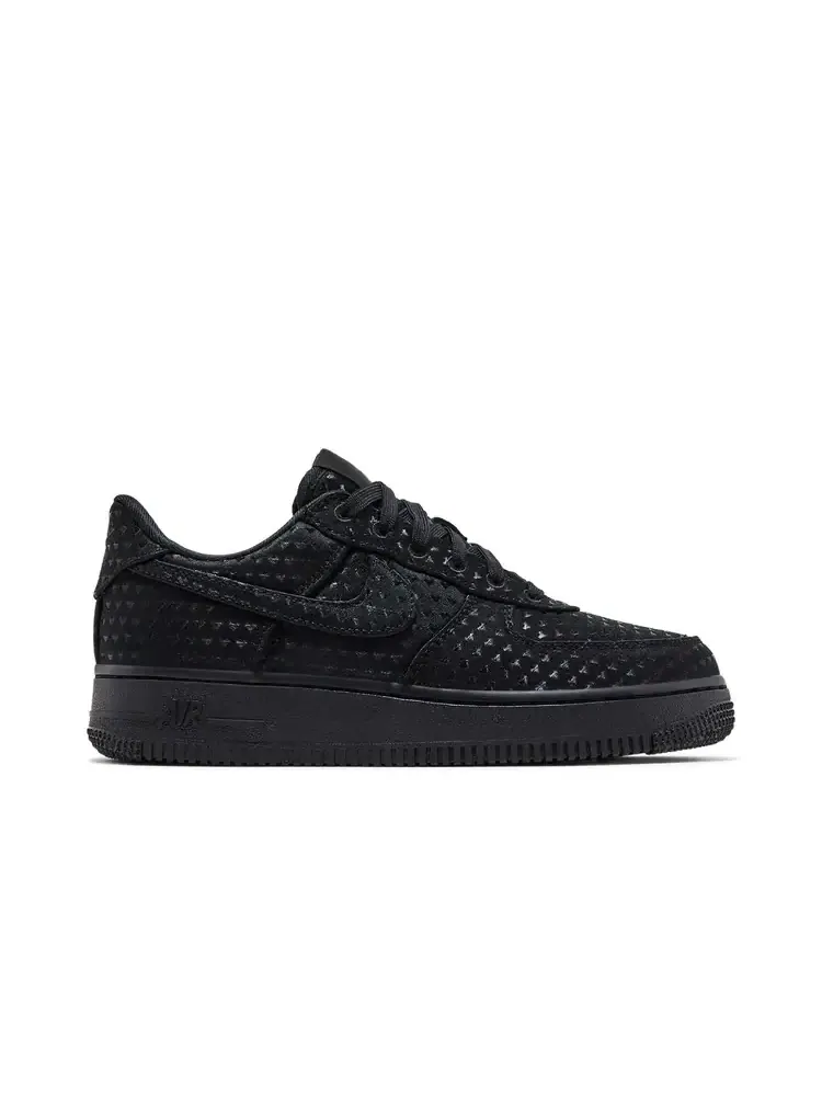Nike Wmns Air Force 1 Low 'Valentine's Day Triple Black' 2026 — изображение 1 из 8, черный
