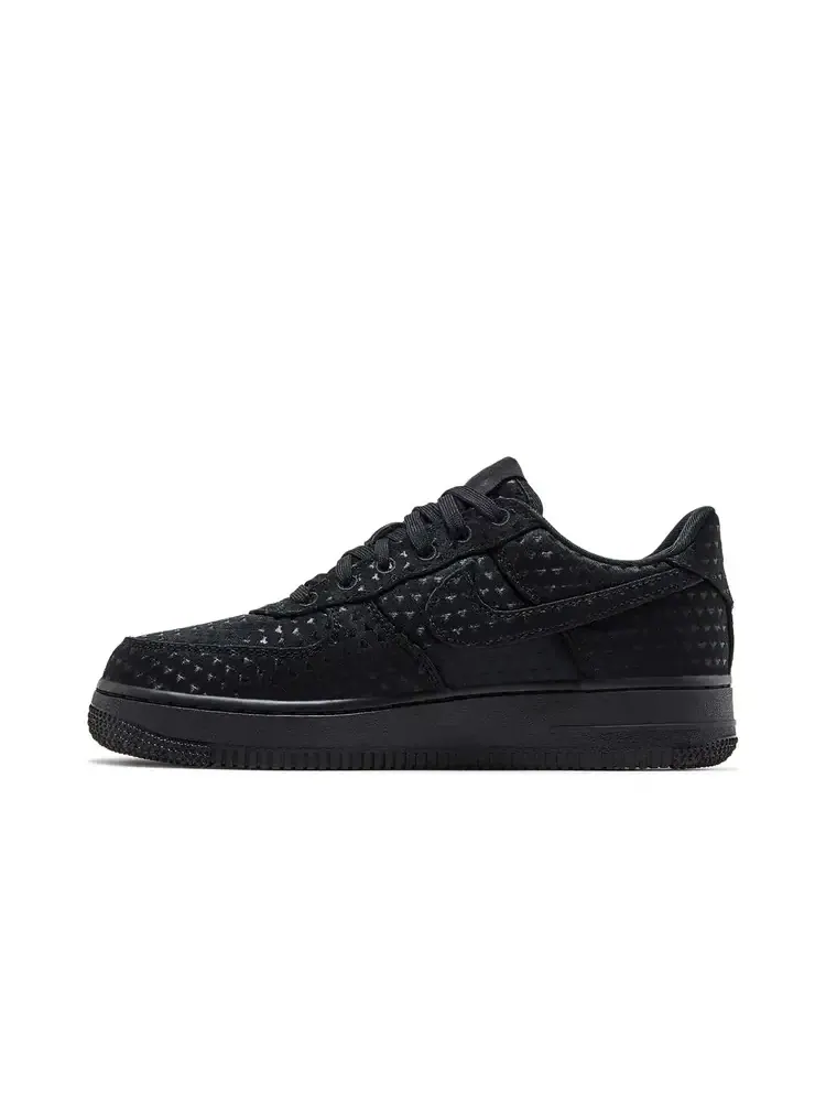 Nike Wmns Air Force 1 Low 'Valentine's Day Triple Black' 2026 — изображение 3 из 8, черный