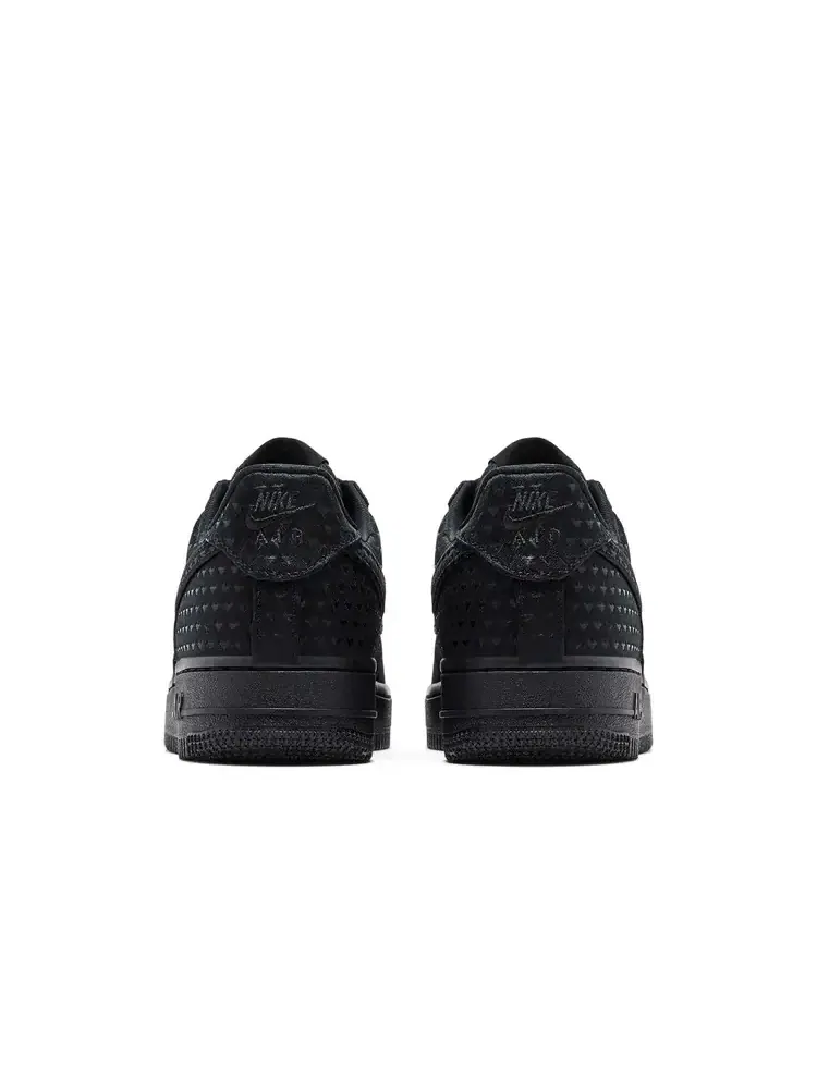 Nike Wmns Air Force 1 Low 'Valentine's Day Triple Black' 2026 — изображение 6 из 8, черный