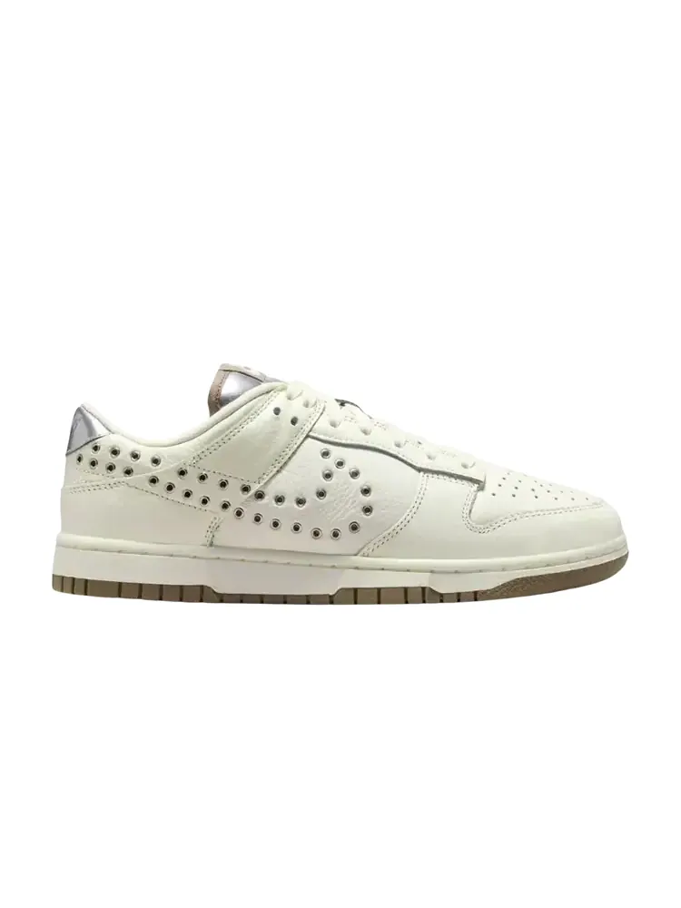Nike Wmns Dunk Low 'Sail Metallic Silver Mink Brown' — изображение 1 из 1, белый