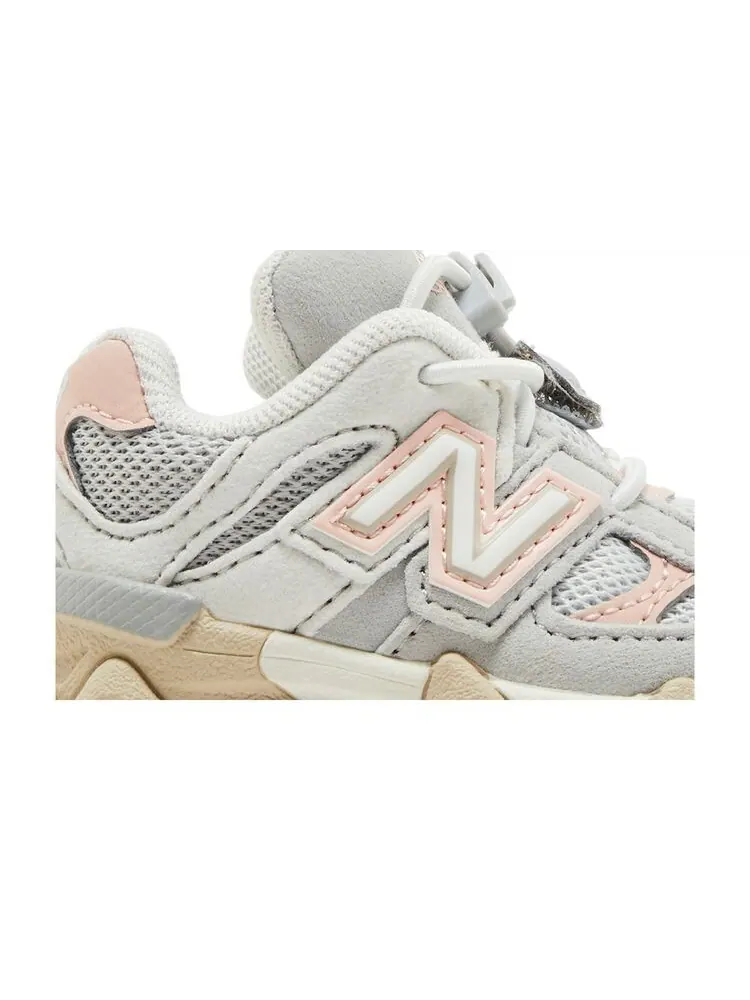 Кроссовки New Balance 9060 Toddler Grey Matter Pink Haze — изображение 2 из 6, серый розовый