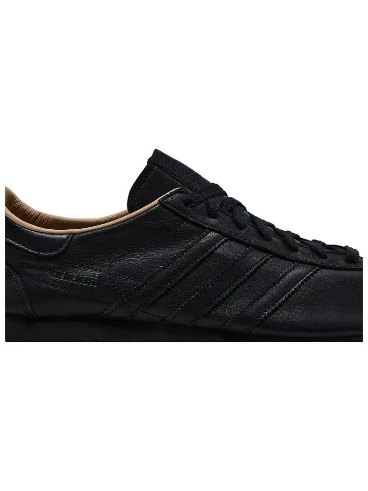 Кроссовки adidas Country Japan 'Black Gum' — изображение 2 из 8, черный