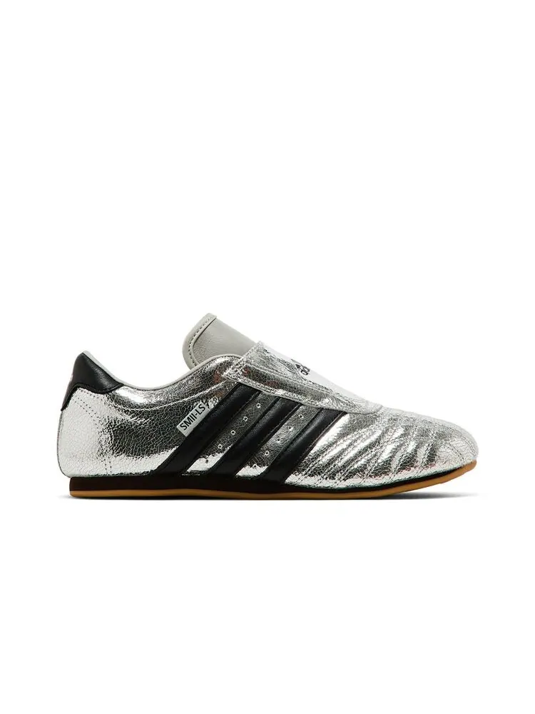 Кроссовки adidas Wmns Taekwondo Silver Metallic Black — изображение 1 из 6