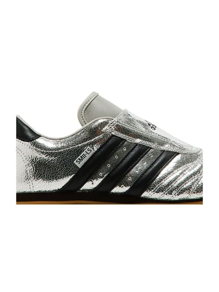 Кроссовки adidas Wmns Taekwondo Silver Metallic Black — изображение 2 из 6