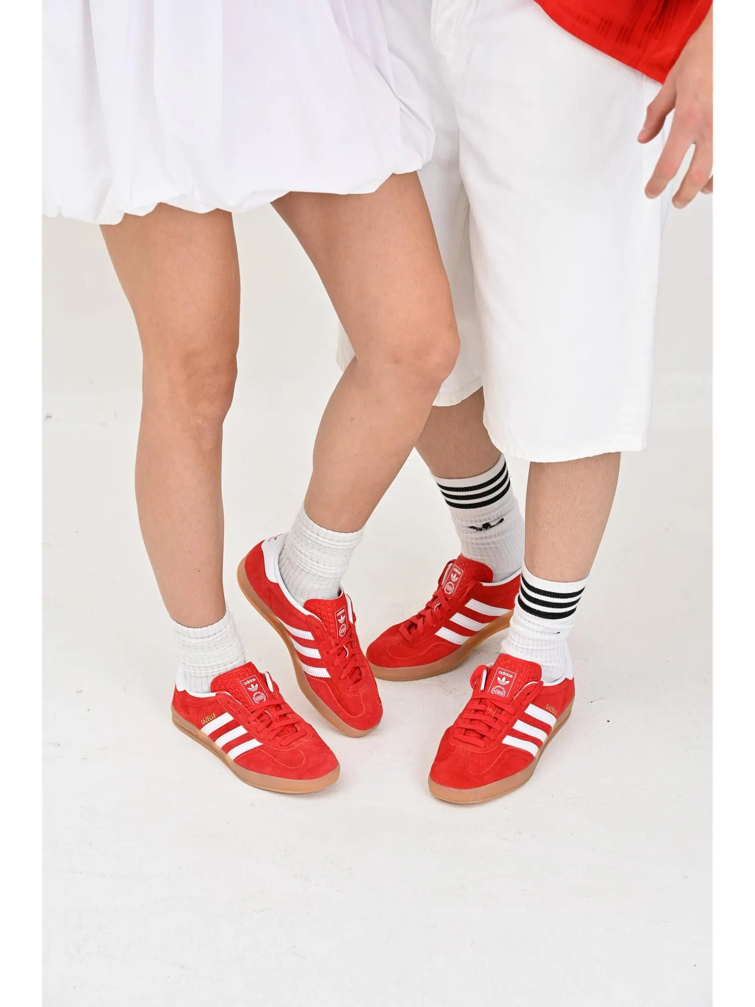 Кроссовки Adidas Gazelle Indoor JI2063 — изображение 2 из 5, белый