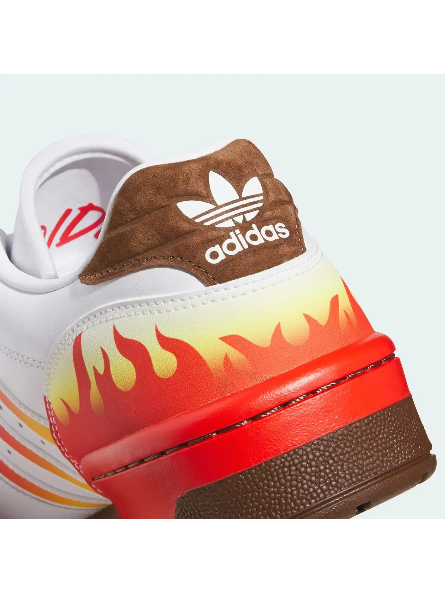 Кроссовки Adidas Rivalry Low x Demon Slayer: Пламенный Хашира Рэнгоку — изображение 9 из 10, белый