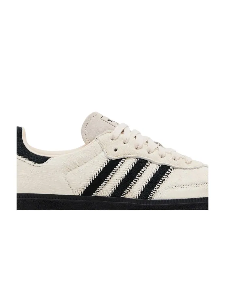 Кроссовки Wmns Samba OG 'Pony Hair Pack - Wonder White' — изображение 2 из 8, белый