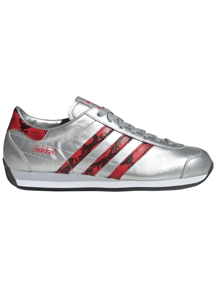 Кроссовки adidas Country Japan 'Snakeskin Pack - Silver Metallic Scarlet' — изображение 1 из 1, серебряный