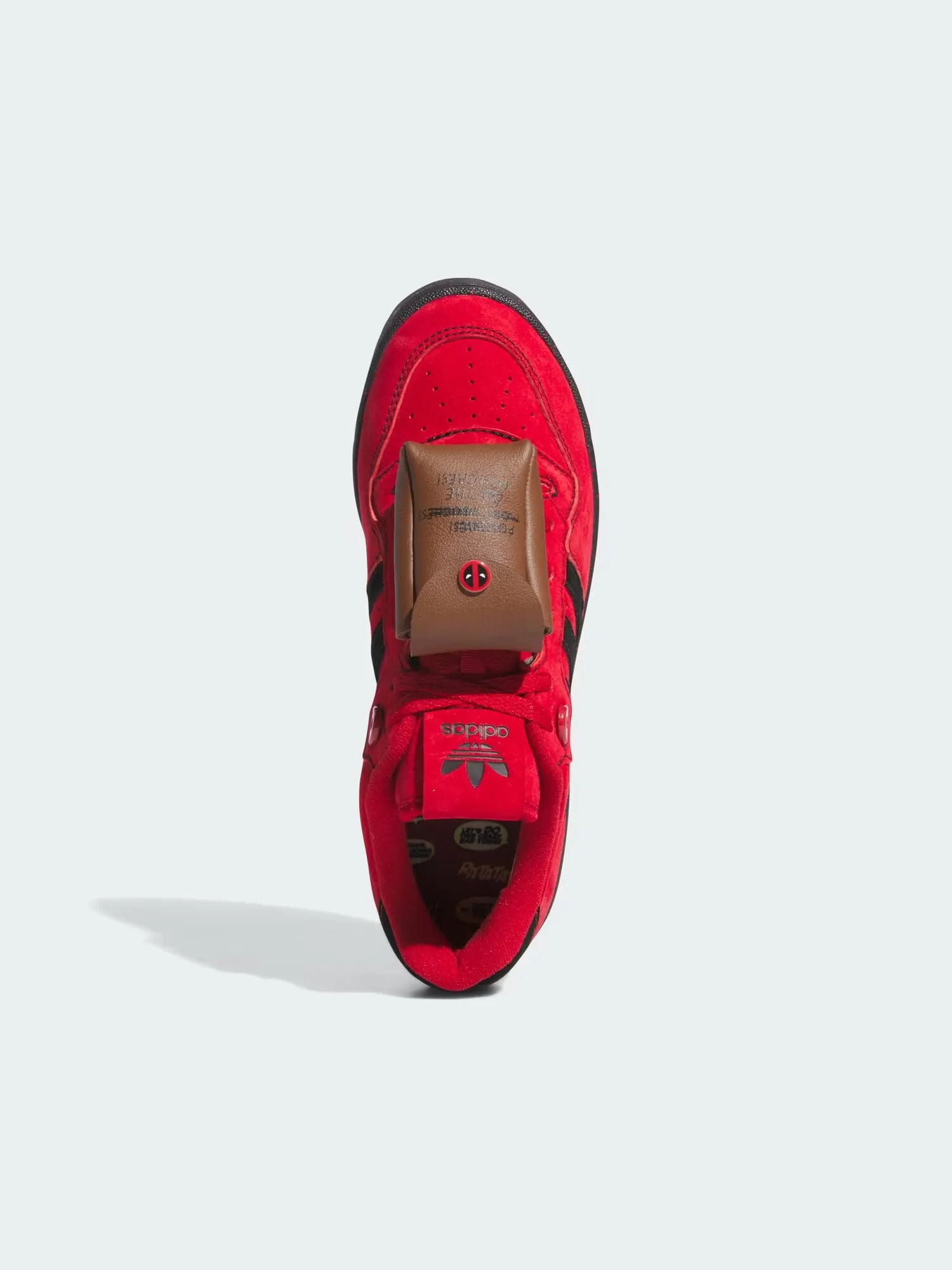 Кроссовки Adidas Rivalry Low x Marvel 'Deadpool' — изображение 2 из 8, красный