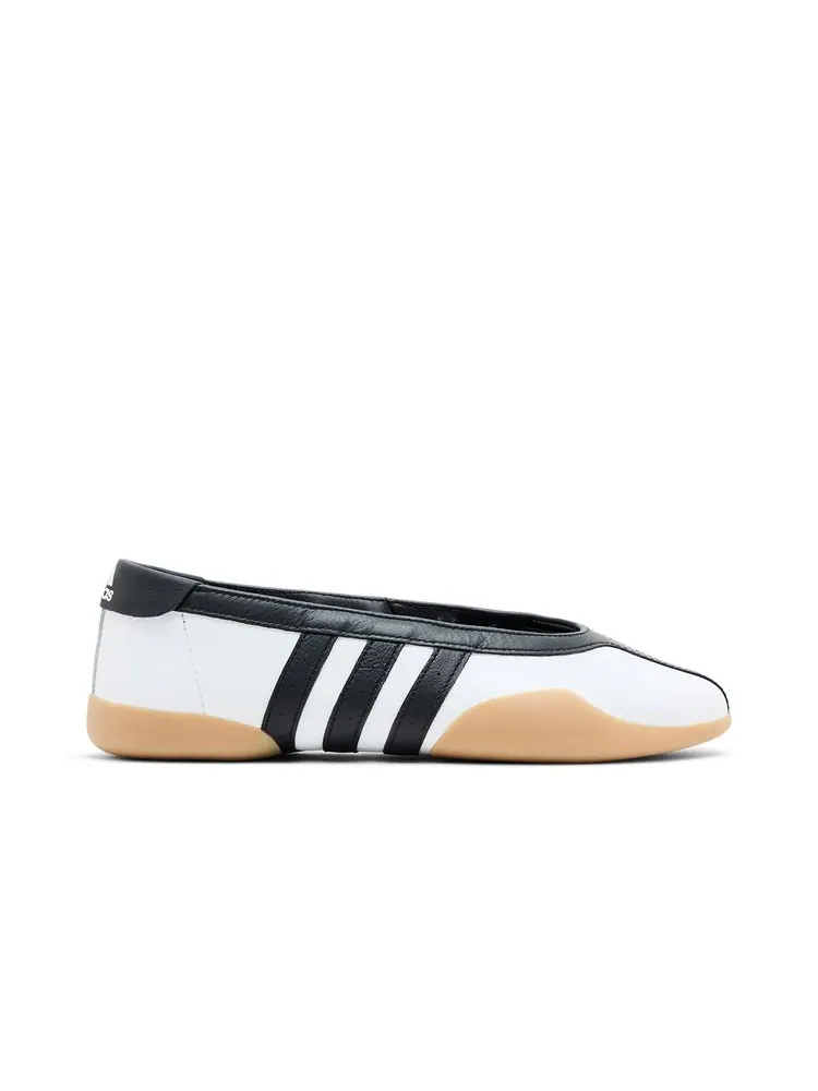 Кроссовки Wmns Taekwondo Mei Ballet 'White Black Gum' — изображение 1 из 8, белый черный