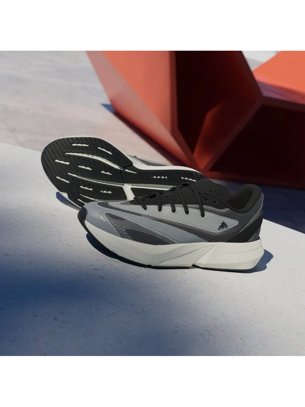 Кроссовки Adidas Lightblaze — изображение 3 из 13, серый/черный