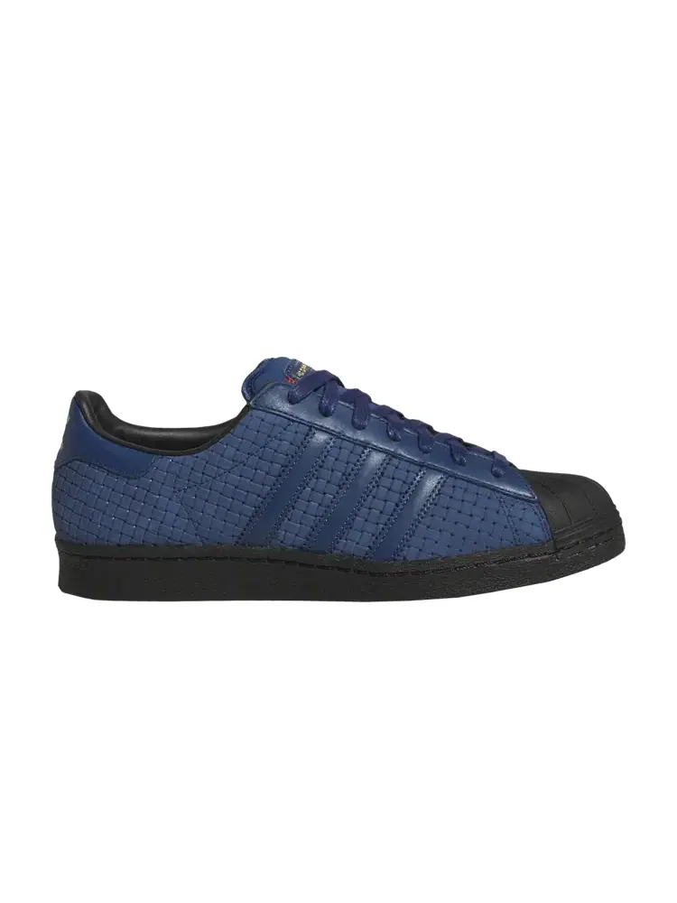 Кеды adidas Arrow & Beast x Superstar ADV 'Paris' — изображение 1 из 1, черный