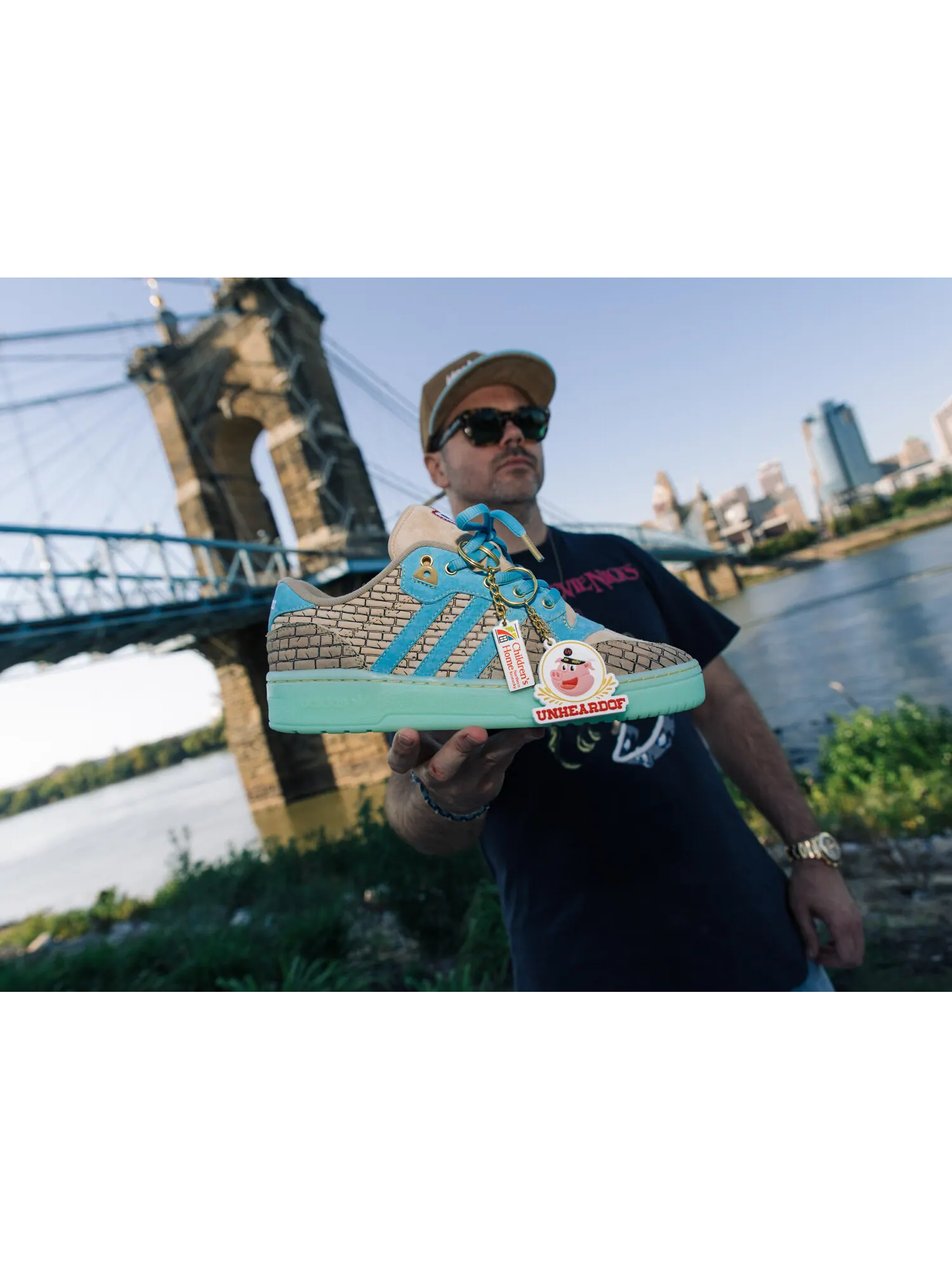 Кроссовки Adidas Rivalry Low x Unheardof 'Building Bridges' — изображение 10 из 15, бежевый/голубой