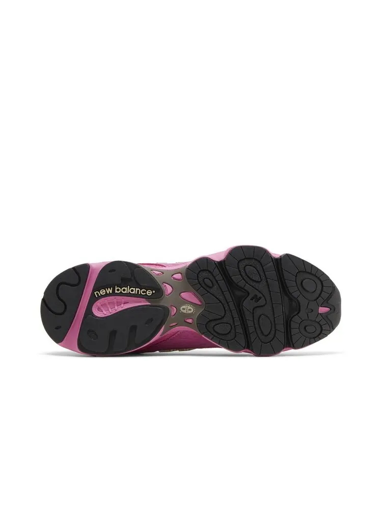 Кроссовки New Balance 1000 Real Pink Sandstone — изображение 4 из 6, розовый