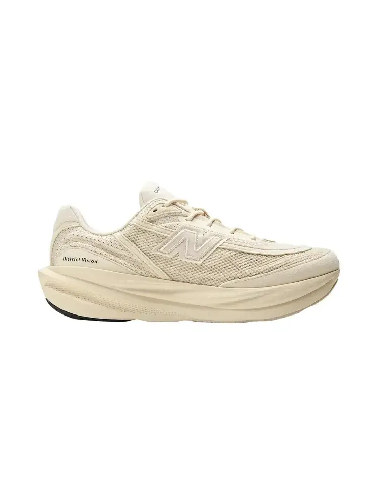 Кроссовки District Vision x New Balance 1080v15 — изображение 1 из 2, черный