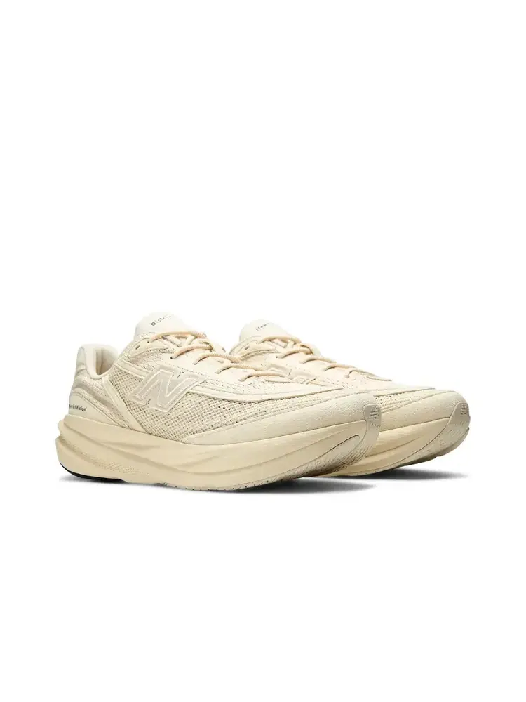 Кроссовки District Vision x New Balance 1080v15 — изображение 2 из 2, черный