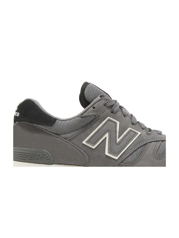 Кроссовки New Balance M1300 — изображение 2 из 4, серый
