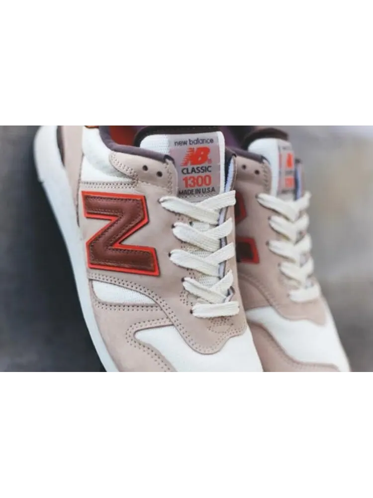 Кроссовки New Balance 1300 'White Sand Red' — изображение 3 из 6, белый