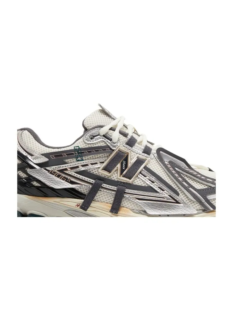 Кроссовки New Balance 1906A Silver Gold Metallic — изображение 2 из 4