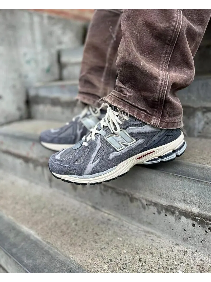 Кроссовки New Balance 1906D Protection Pack «Castlerock» — изображение 2 из 9, серый