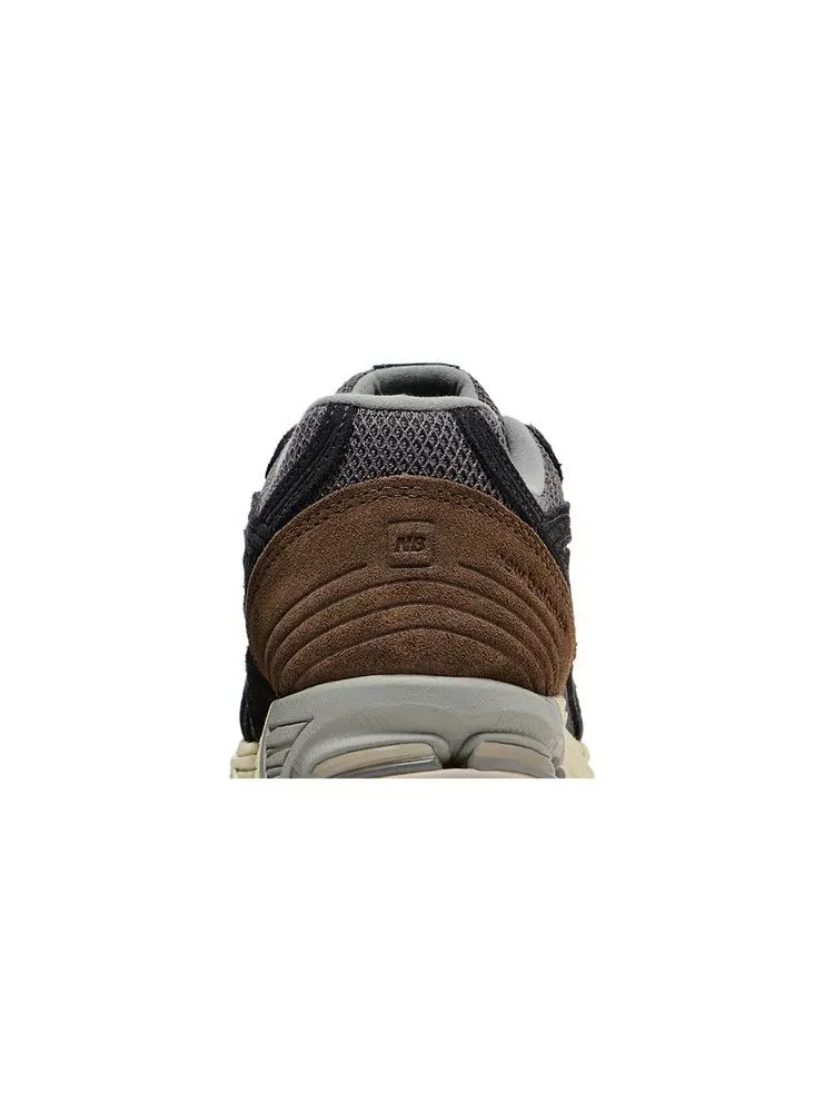 Кроссовки New Balance 1906F 'Phantom Dark Mushroom' — изображение 8 из 9, коричневый