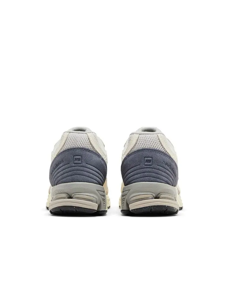Кроссовки New Balance 1906F 'Linen Moonrock' — изображение 7 из 9, темный серый