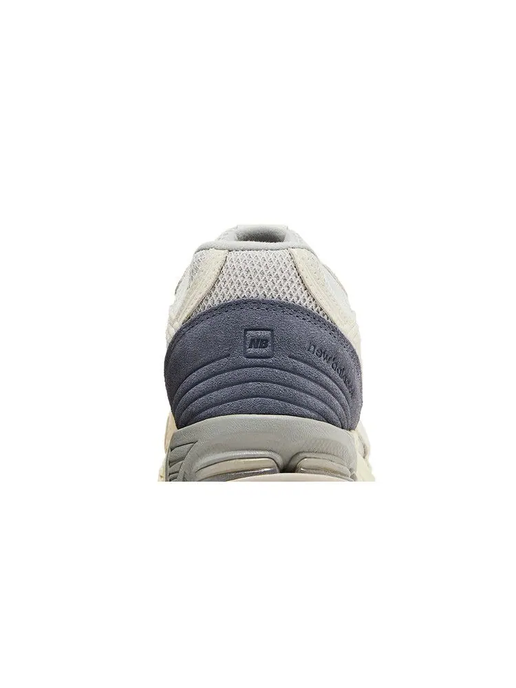 Кроссовки New Balance 1906F 'Linen Moonrock' — изображение 8 из 9, темный серый