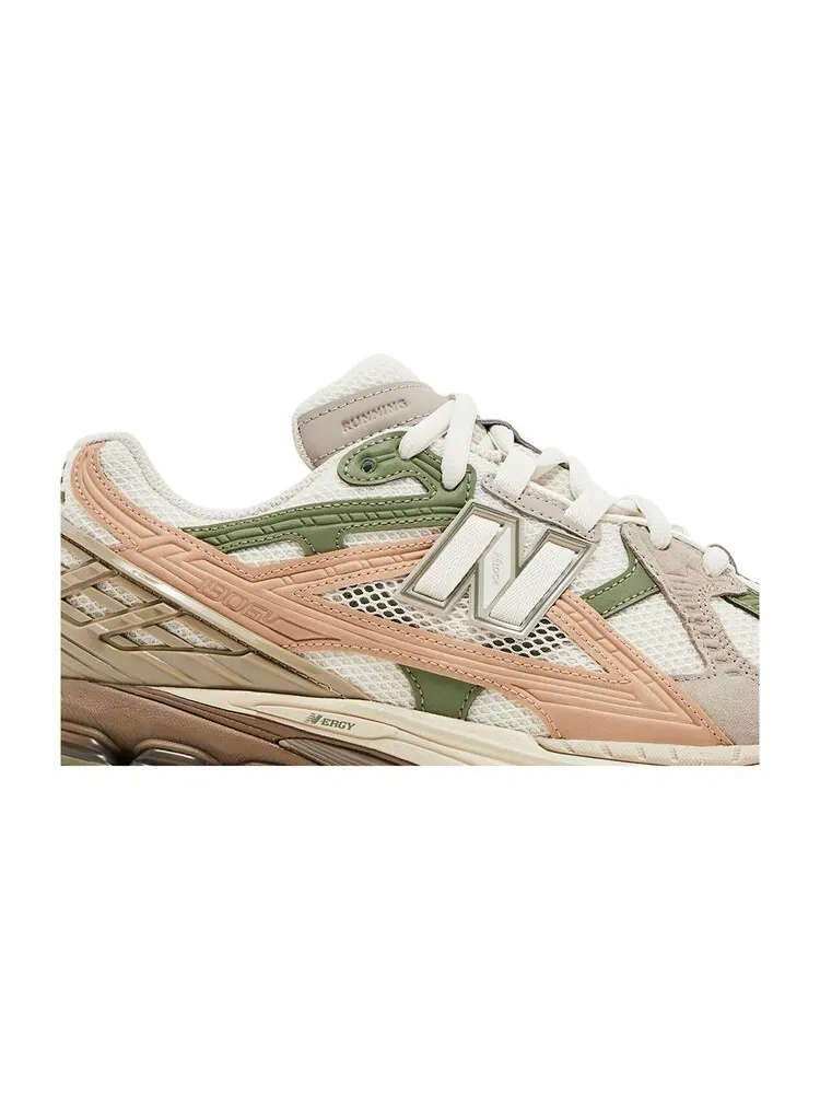 Кроссовки New Balance 1906U Linen Dark Olivine — изображение 2 из 6, зеленый