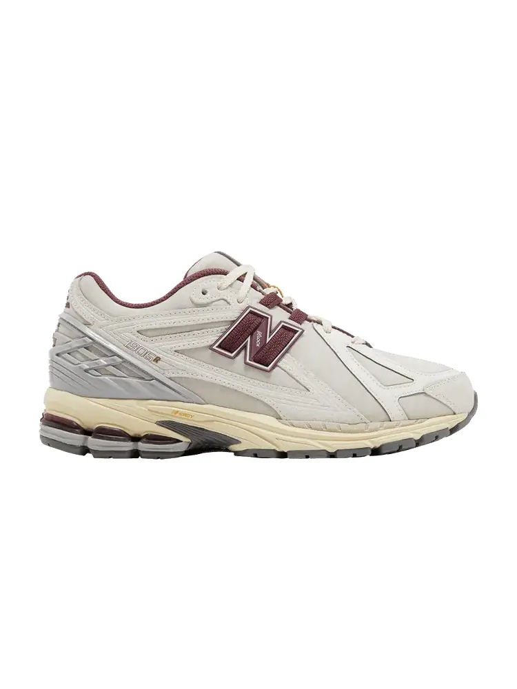 Кроссовки New Balance 1906R 'White Burgundy' — изображение 1 из 9, белый/бордовый