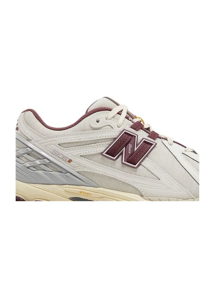 Кроссовки New Balance 1906R 'White Burgundy' — изображение 3 из 9, белый/бордовый