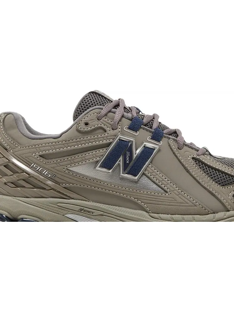 Кроссовки New Balance 1906R Grey Indigo — изображение 2 из 9, серый