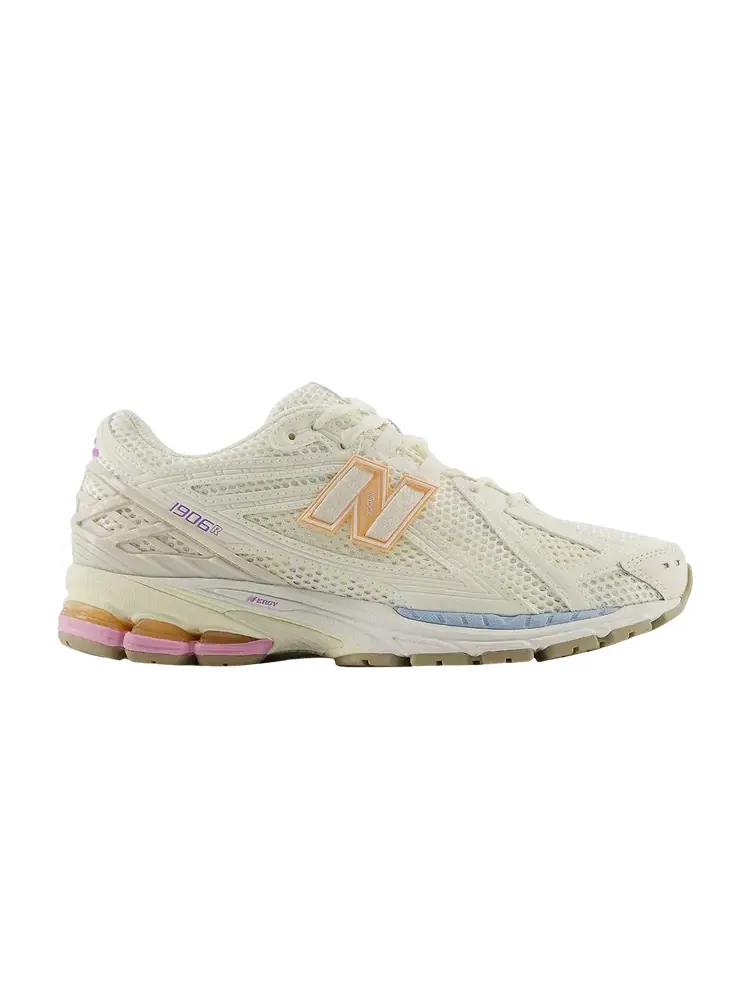 Кроссовки New Balance 1906R — изображение 1 из 1, бежевый