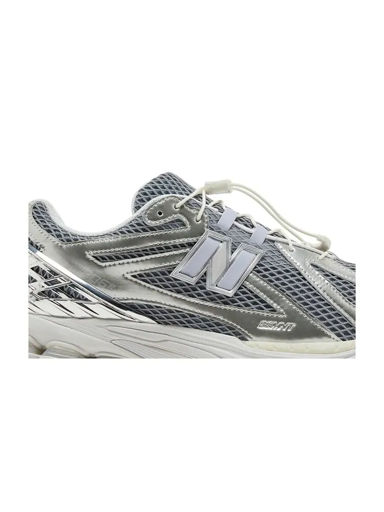 Кроссовки New Balance The Basement x 1906R Grey Silver — изображение 2 из 5, серый серебристый