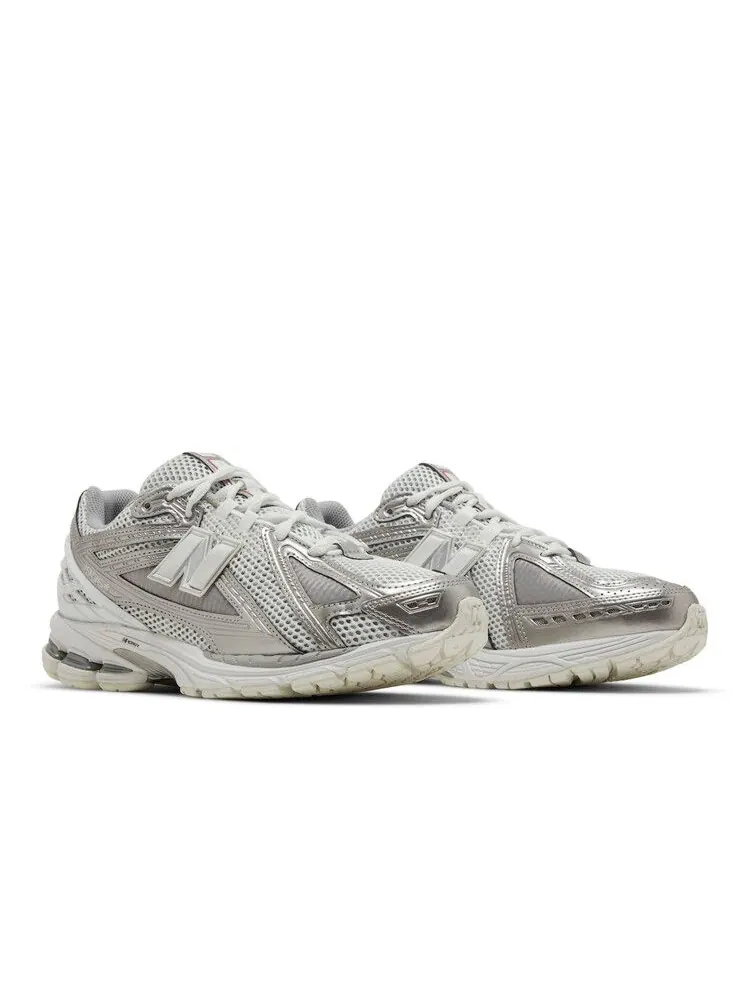 Кроссовки New Balance 1906R 'Silver' — изображение 9 из 9, серебристый/белый