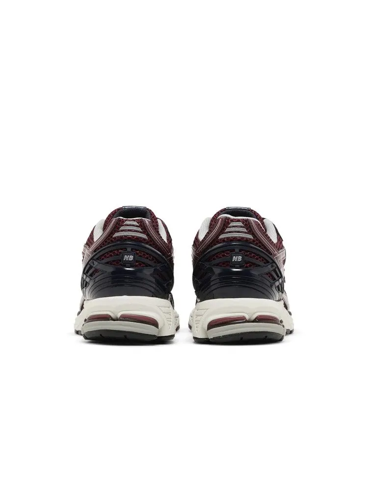 Кроссовки New Balance 1906R 'Burgundy' — изображение 7 из 9, бордовый/белый