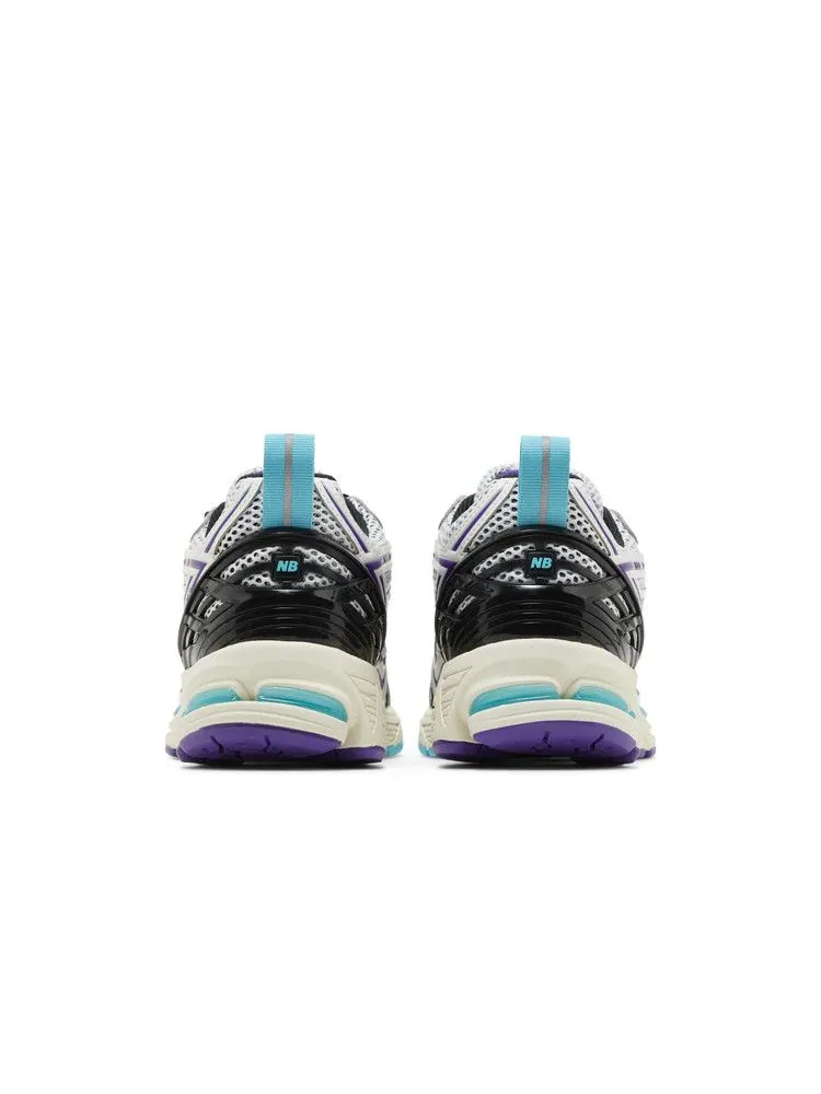 Кроссовки New Balance 1906R 'Hornets' — изображение 7 из 9, белый/синий/фиолетовый