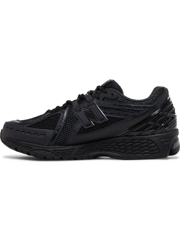 Кроссовки Comme des Garçons Homme x 1906R 'Black' — изображение 3 из 4, черный
