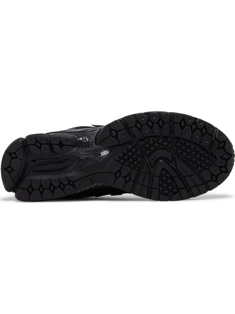 Кроссовки Comme des Garçons Homme x 1906R 'Black' — изображение 4 из 4, черный