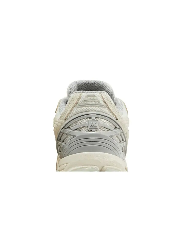 Кроссовки New Balance 1906R 'Sea Salt Grey' — изображение 8 из 9, кремовый