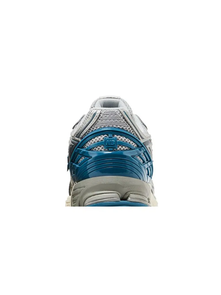 Кроссовки New Balance 1906R 'Silver Metallic Terrarium' — изображение 8 из 9, серебристый металлик