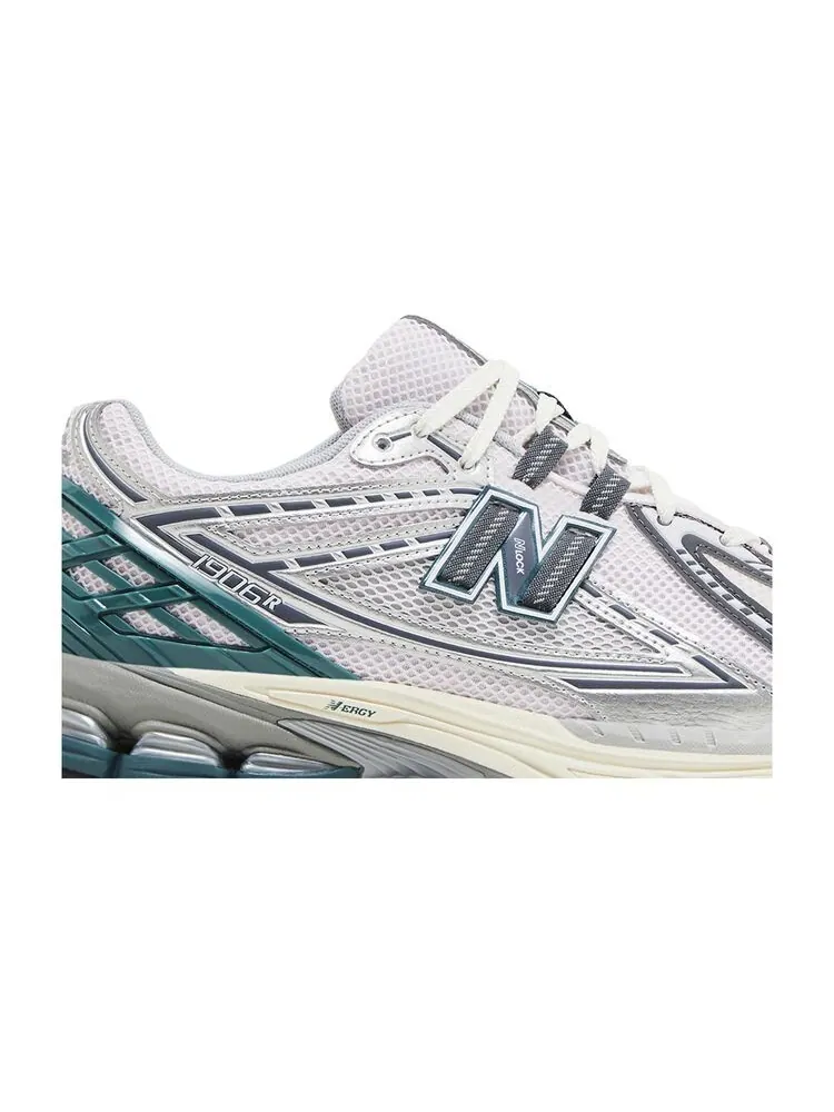 Кроссовки New Balance 1906R Silver Metallic New Spruce — изображение 2 из 6, серебристый металлик