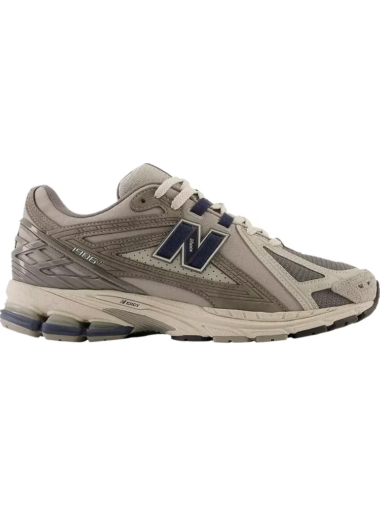 Кроссовки New Balance 1906R 'Grey Navy' — изображение 1 из 1, серый