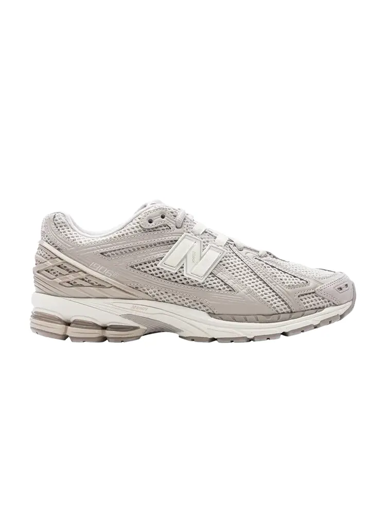 Кроссовки New Balance 1906R — изображение 1 из 1, серый