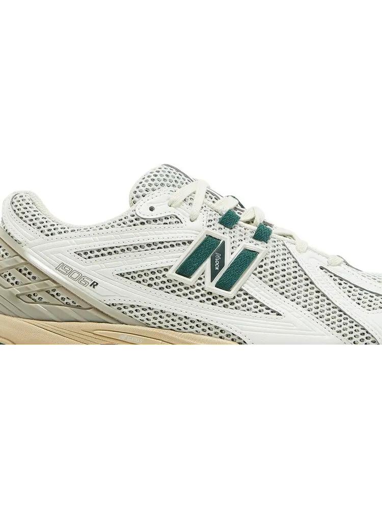 Кроссовки New Balance 1906R White Green — изображение 2 из 9, белый