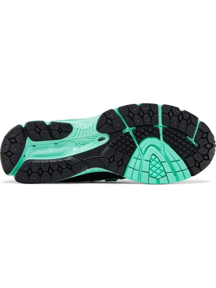 Кроссовки size? x 1906R 'Mint Green Black' — изображение 4 из 4, зеленый