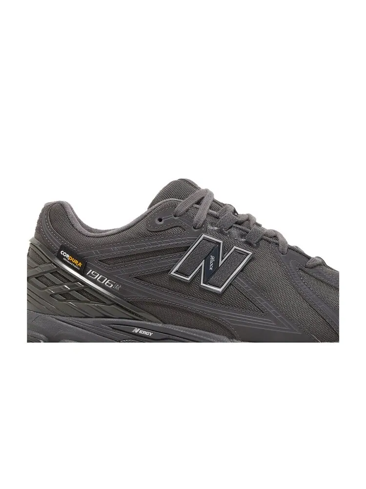 Кроссовки New Balance 1906R Cordura — изображение 2 из 4, серый