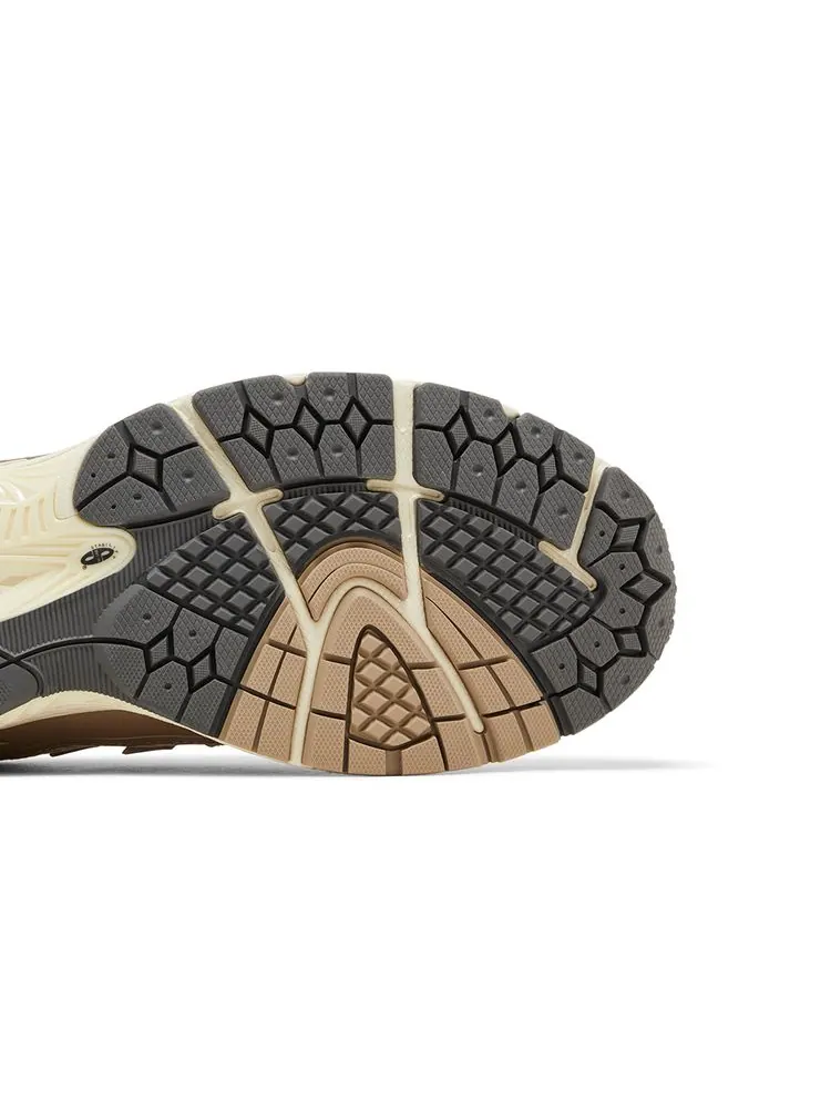 Кроссовки New Balance 1906R Beige Vachetta — изображение 5 из 6, бежевый