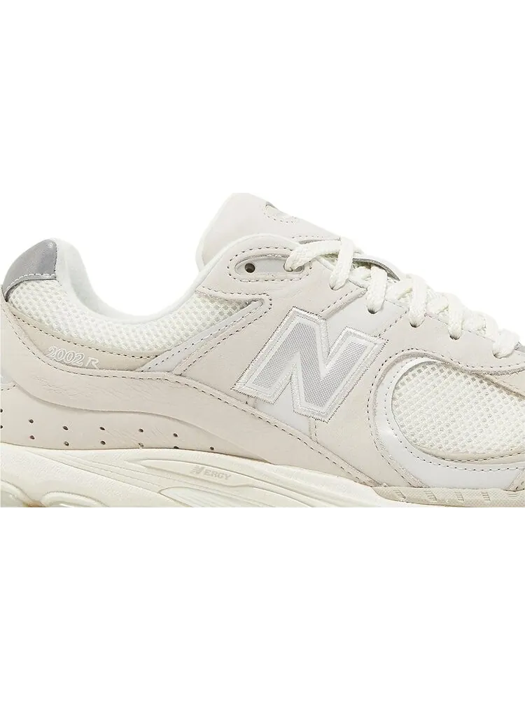 Кроссовки New Balance 2002R 'Linen Fog' кремовые — изображение 2 из 8, бежевый