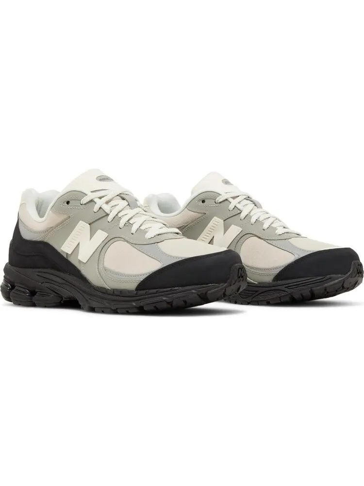 Кроссовки New Balance The Basement x 2002R 'Stone Grey' — изображение 8 из 8, серый